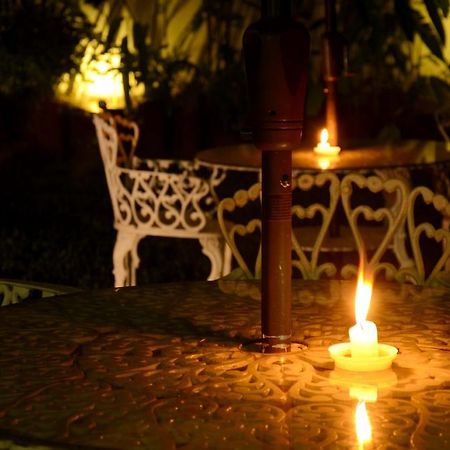 Hotel Palenque Buitenkant foto