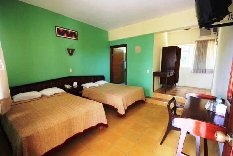 Hotel Palenque Buitenkant foto